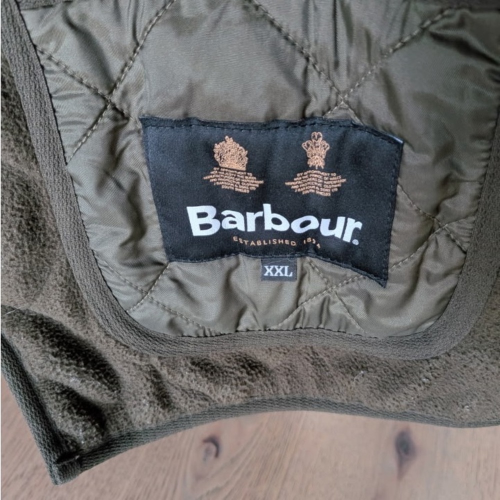 Men's Barbour Olive Green Waxed Jacket & Liner Vest - Picture 4 of 10